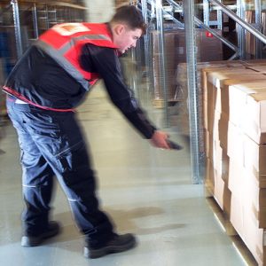 scanning warehouse boxes